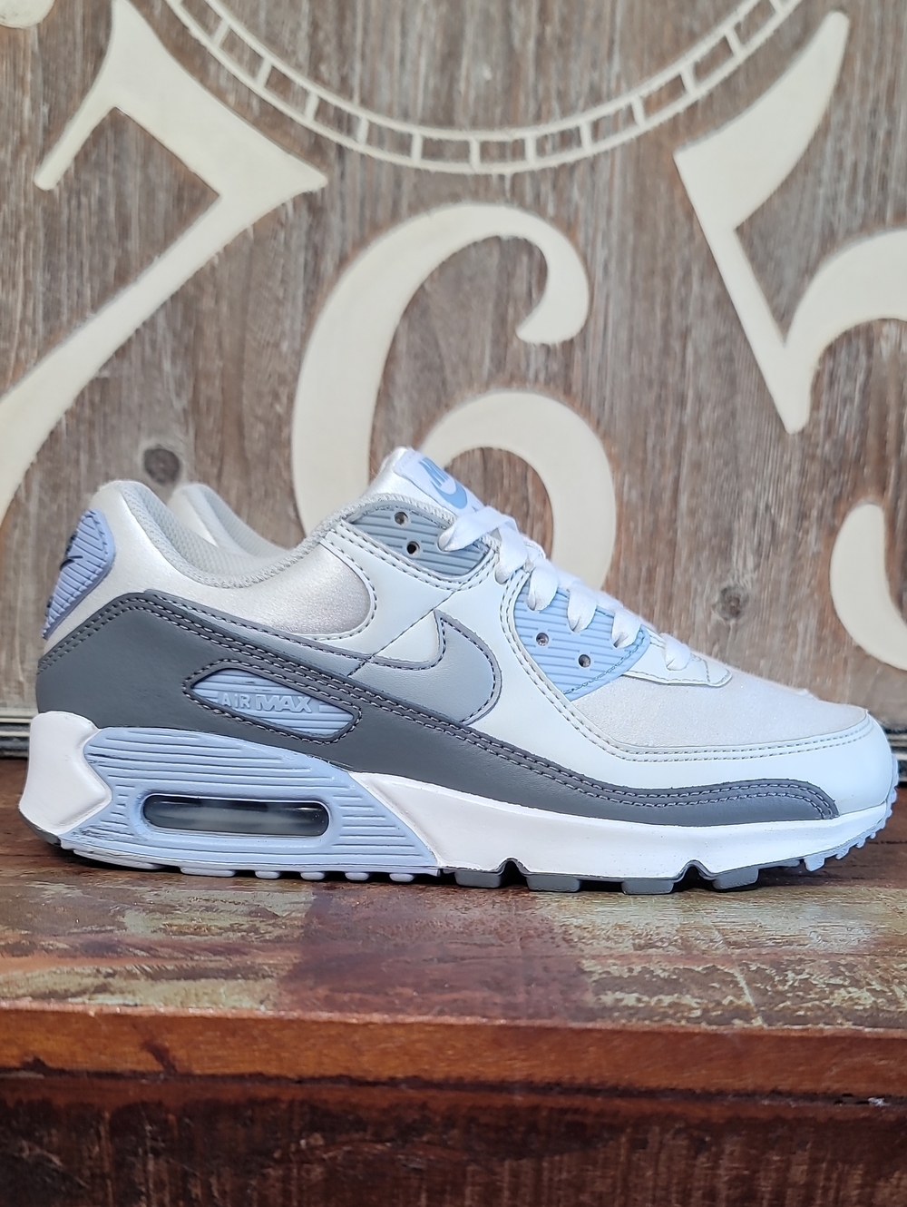 Nike Wmns Air Max 90 'Blissful Blue' Wmns 7.5 (Great Condition) Fast Shipping - Picture 3 of 16